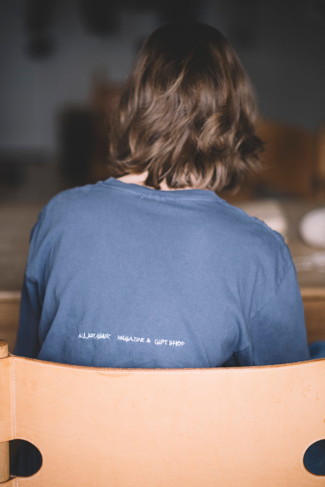 【新品】AWW MAGAZINE BLUEBERRY TEE AWW BLUEBERRY TEE – awwmagazine